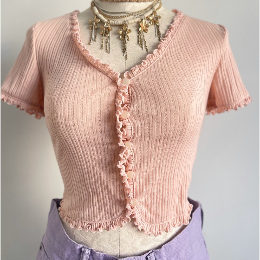 ❌❌SOLD!❌DO NOT BUY!❌❌Levi’s Denim Lilac Cuffed Mid-Rise Shorts - Picture 6 of 10